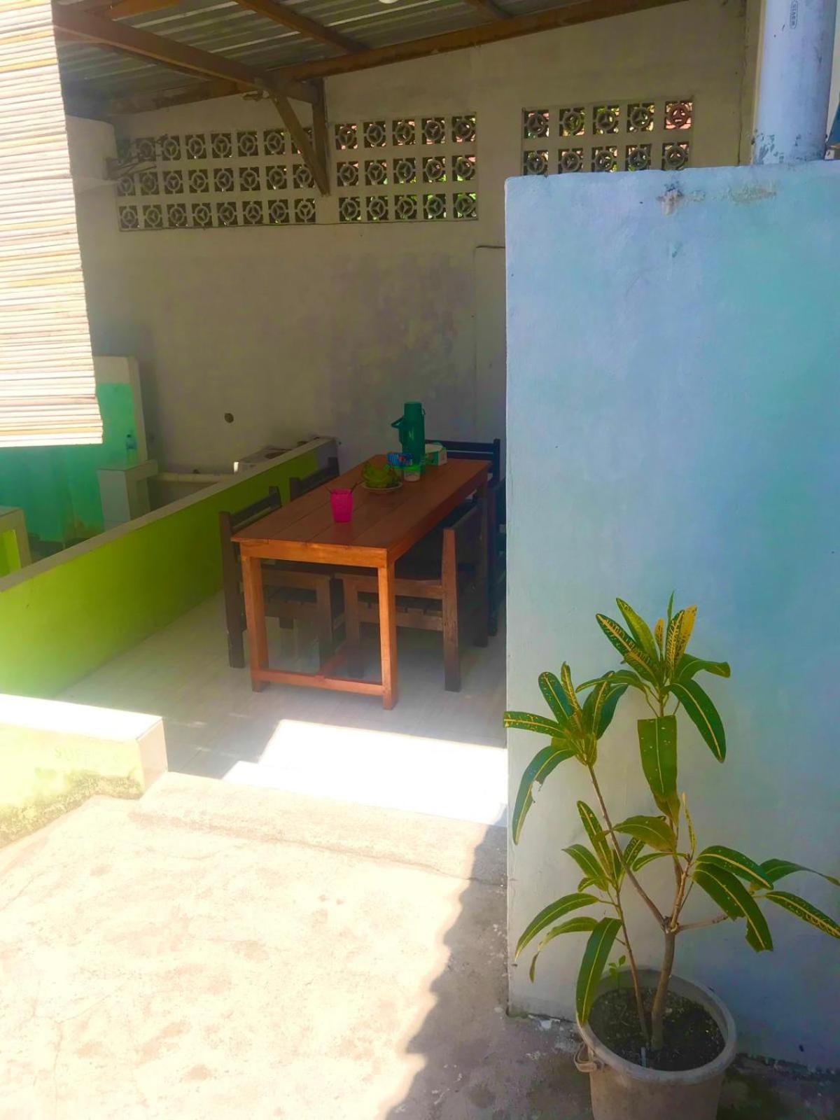 Bulan Homestay Plambi Esterno foto